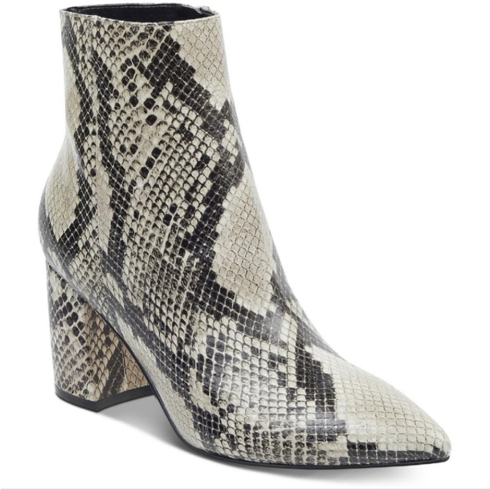 Marc Fisher‎ Snakeskin Faux Leather Chunky Boot Pointed Toe Retire Line 6M EUC